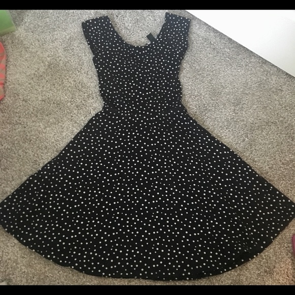 Forever 21 Polka Dot Open Back Dress - Picture 3 of 5